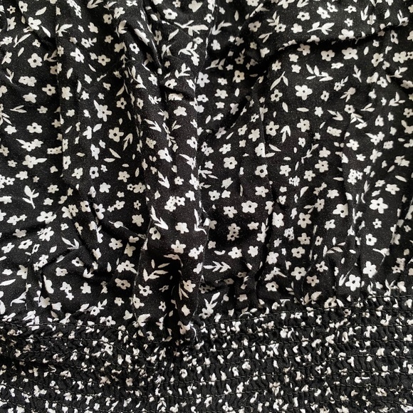 Garage‎ Floral Crop Top - Picture 6 of 7